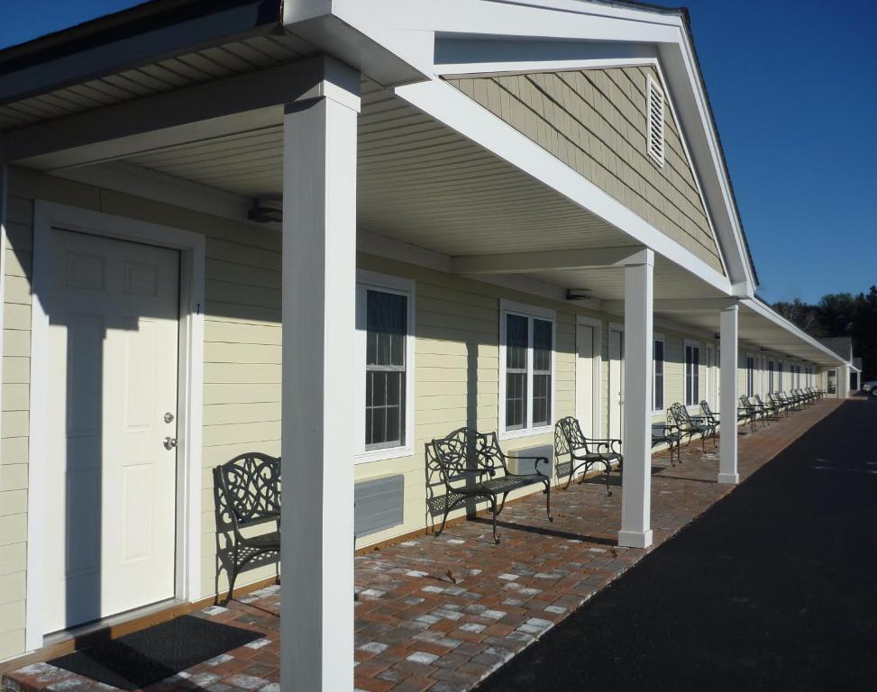 Yankee Clipper Motel Belfast Ngoại thất bức ảnh